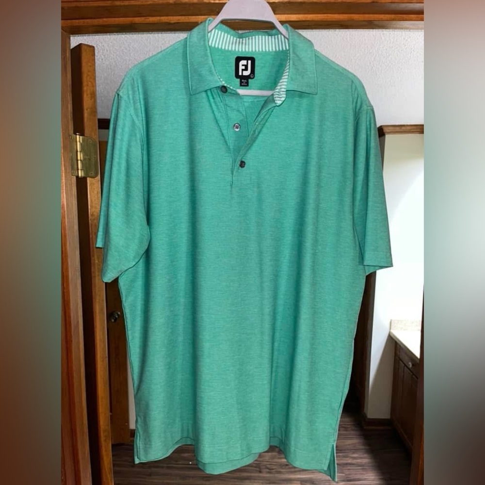 FootJoy Polo. Size large.